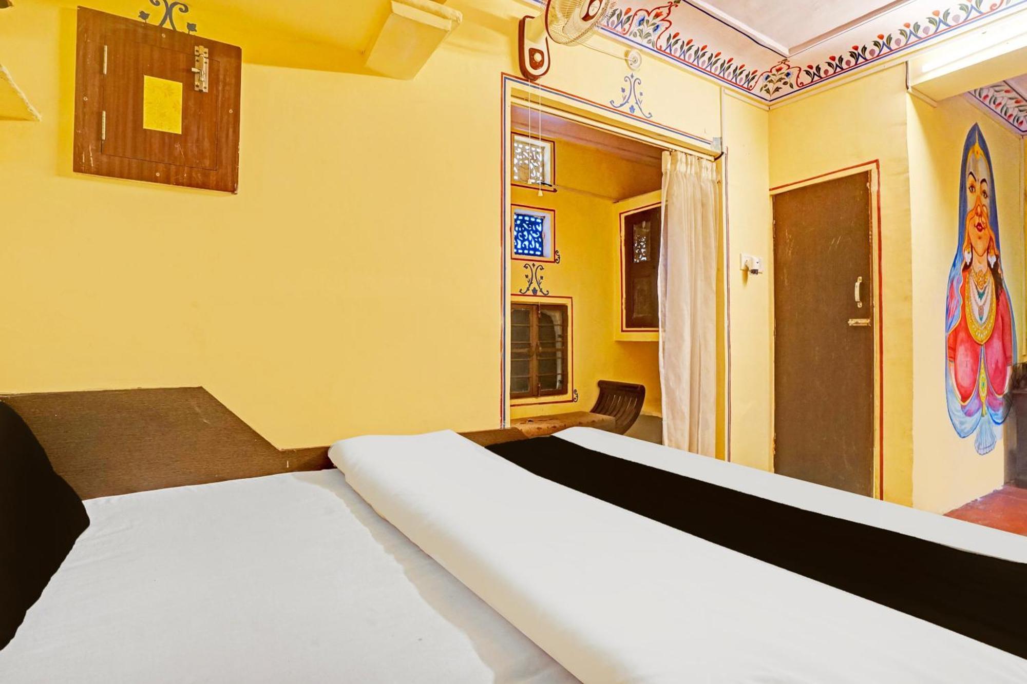 فندق Super Collection O Ramganj Near Hawa Mahal جايبور المظهر الخارجي الصورة
