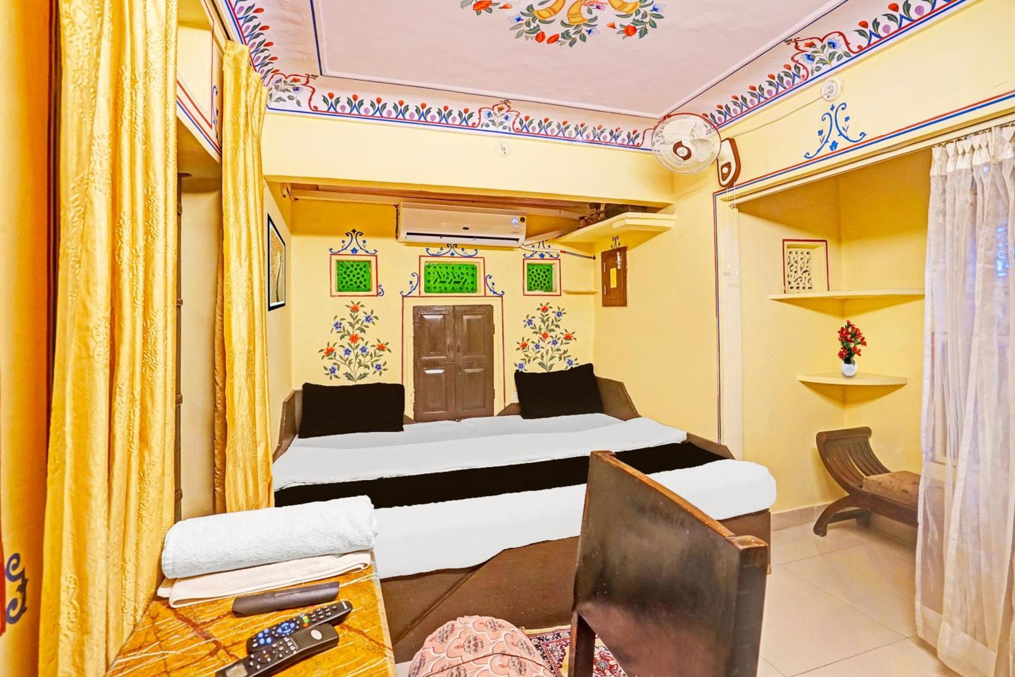 فندق Super Collection O Ramganj Near Hawa Mahal جايبور المظهر الخارجي الصورة